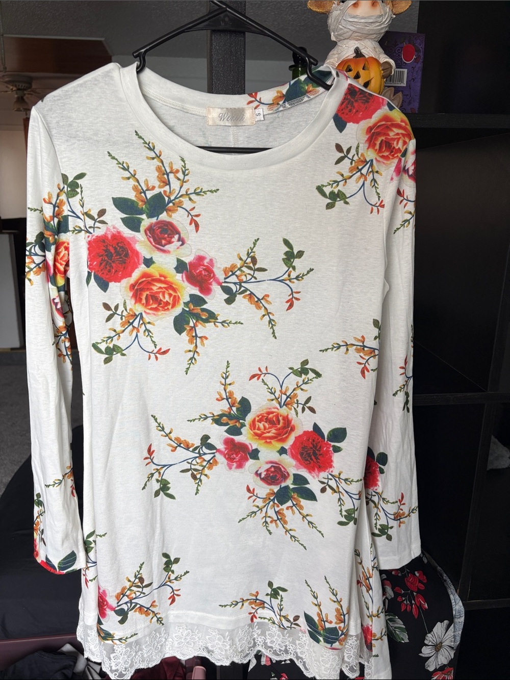 Floral Long-Sleeve Top with Lace Hem - White with Red & Orange Roses